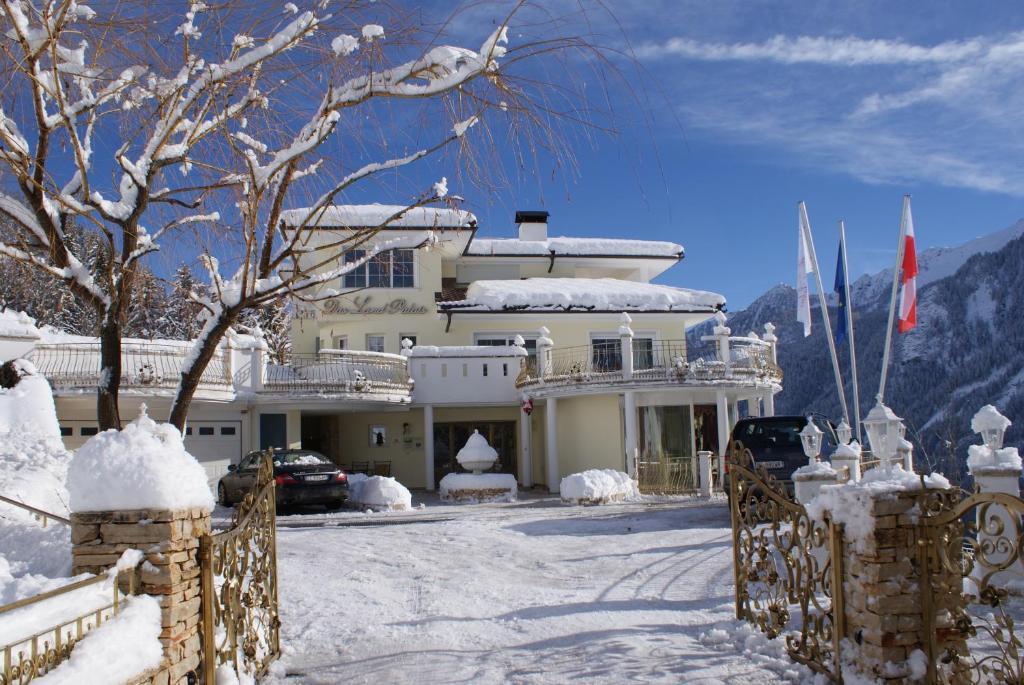 B&B Das Land-Palais - Private Mountain Hideaway Selva dei Molini Cameră foto